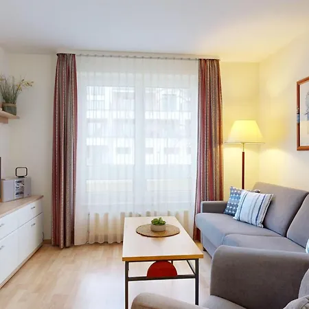 Appartementhaus Binzer Sterne 34 *