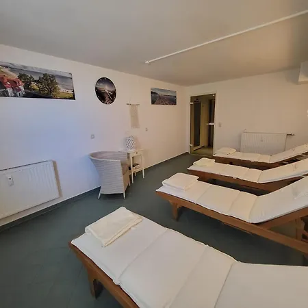 Appartementhaus Binzer Sterne 34 *